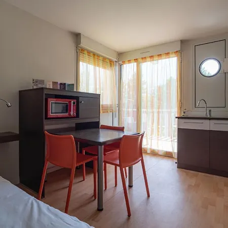 Radiana Aparthotel