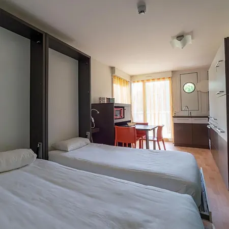 Hotel apartamentowy Radiana 3*